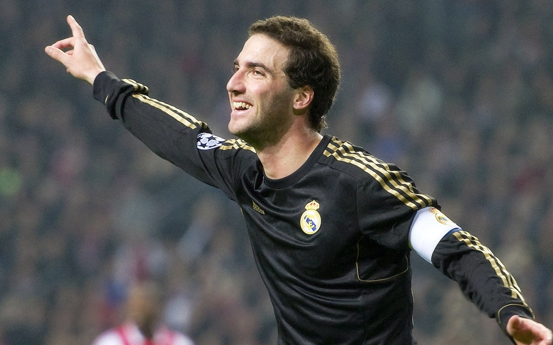 开云中国-从逆境到荣耀：追寻那段难忘的夺冠历史，从逆境中走出来的经历