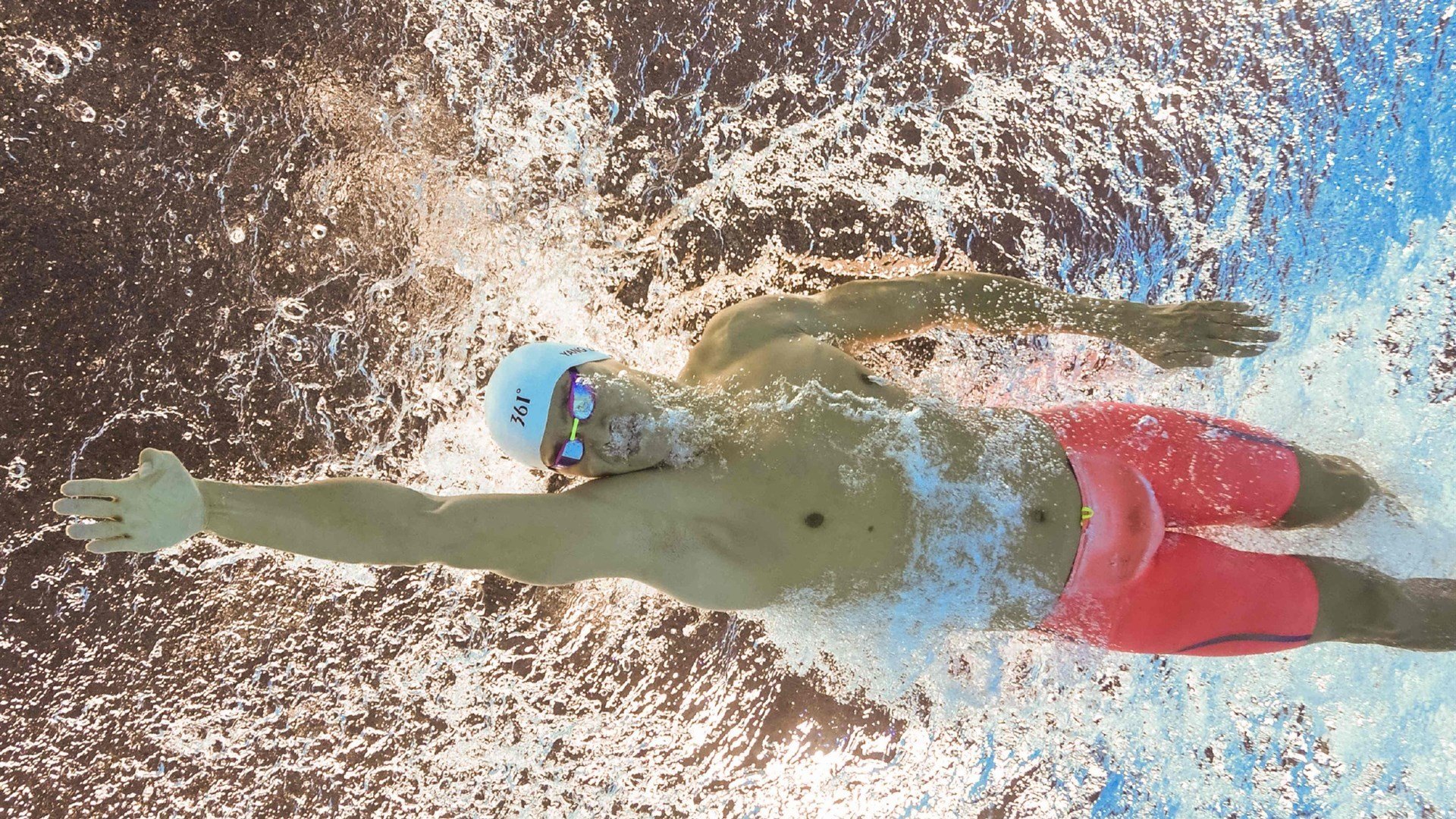 仰泳项目发挥稳定 获铜收官,仰泳示范